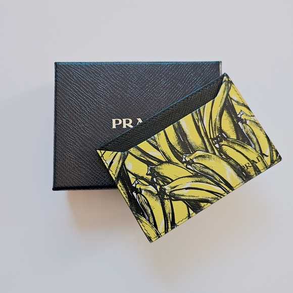 PRADA Banana Card Holder - Picture 2 of 9